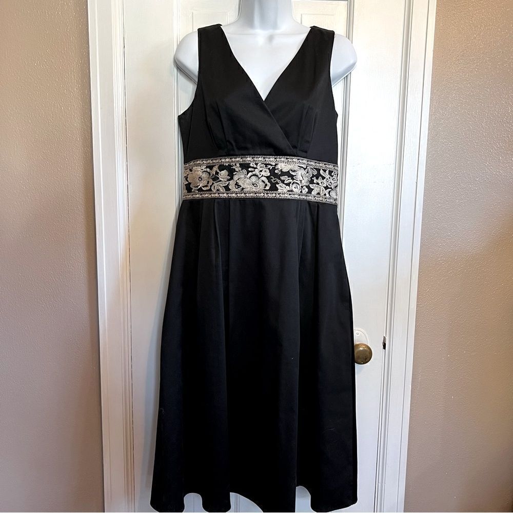 Liz Claiborne Black V-neck Dress